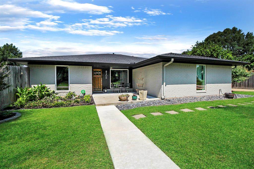 8206 Wallis Street - Photo 1