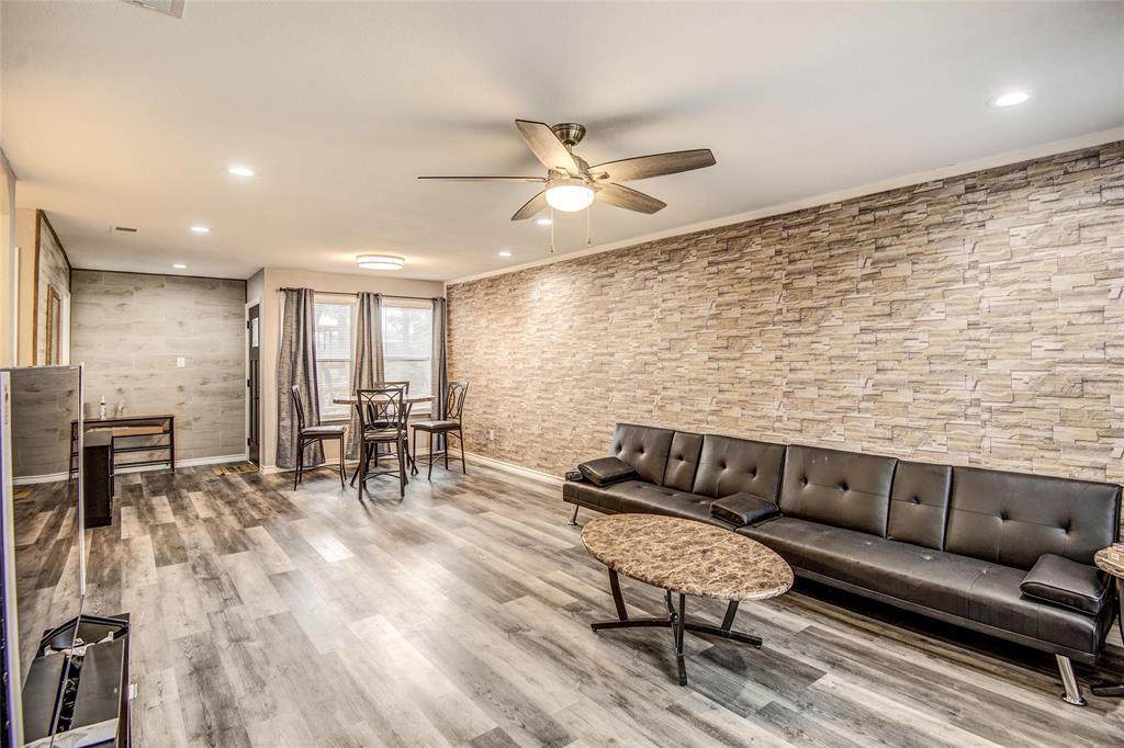 418 Garland Drive - Photo 1