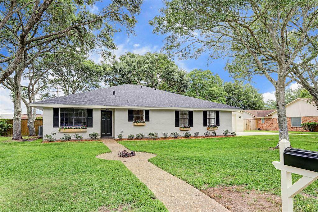 717 Partridge Lane - Photo 1 717 Partridge Lane - Photo 1