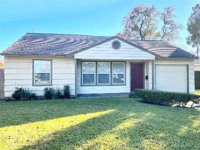 5501 Huisache Street - Photo 1