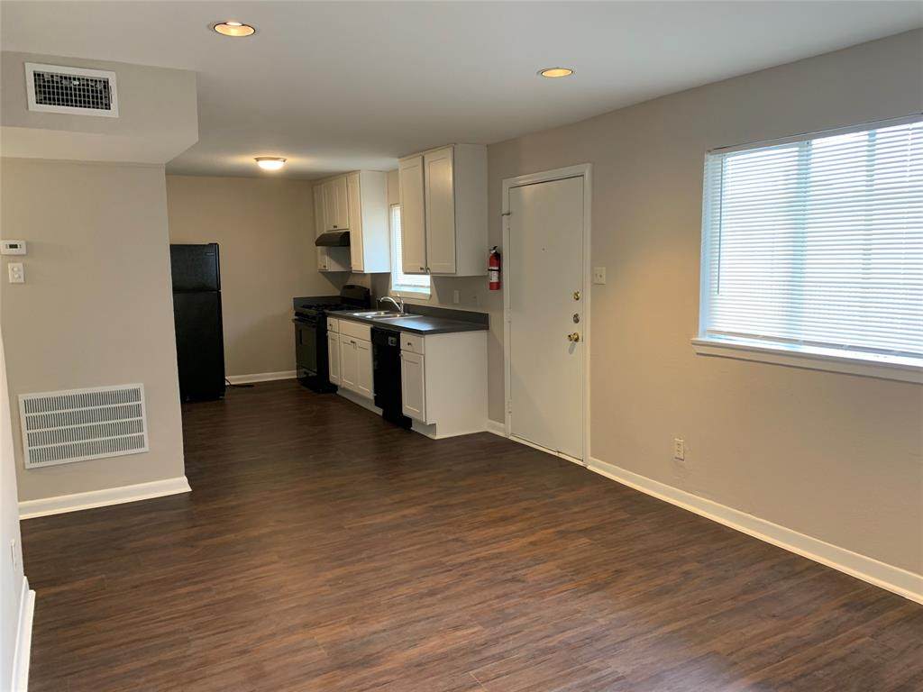 4045 Bellfort Avenue - Photo 1