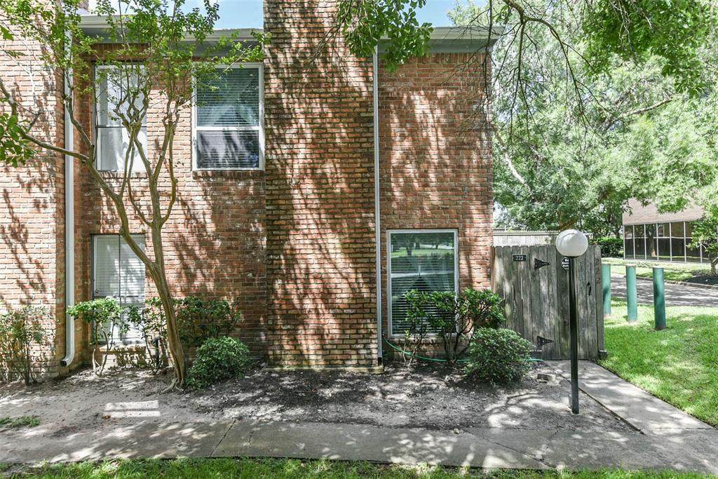 3200 Gessner Road - Photo 1