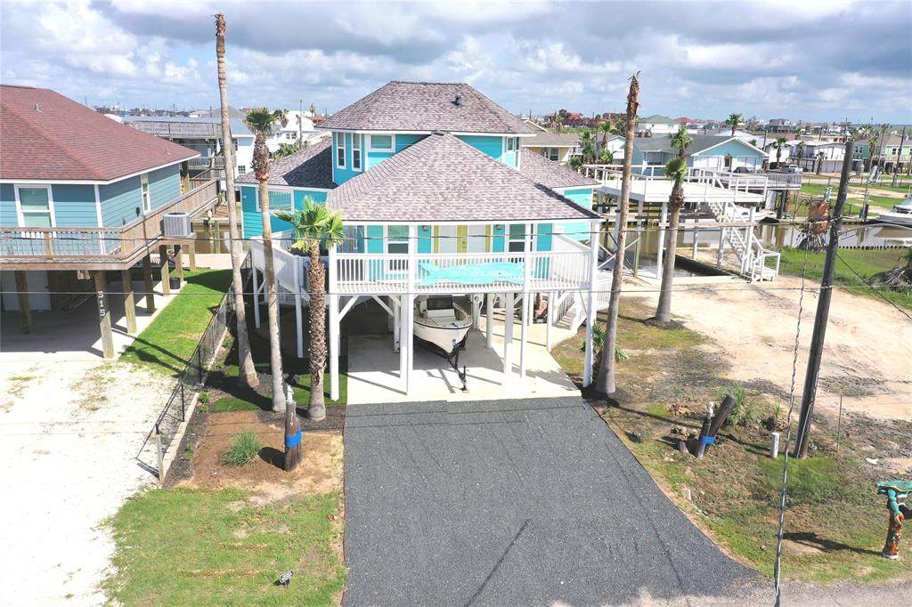 319 Pompano Lane - Photo 1