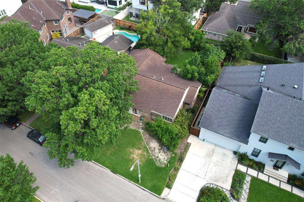 2046 Macarthur Street - Photo 1