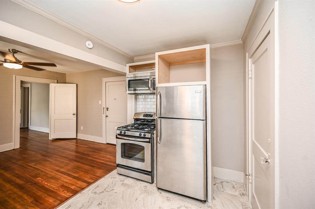 1035 Omar Street - Photo 1