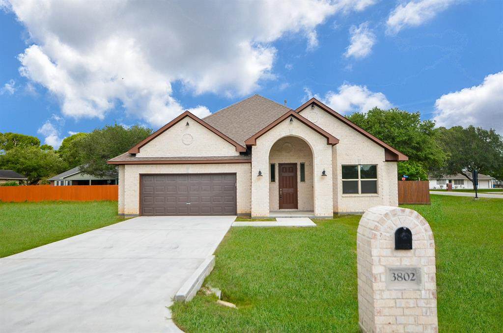 3802 Doveswood Circle - Photo 1