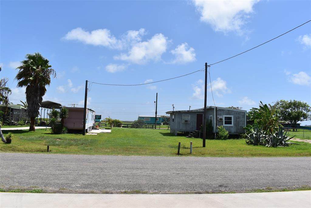 2340 Gulfview - Photo 1