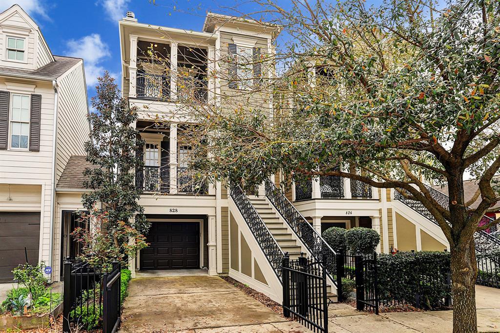 828 24th Street - Photo 1