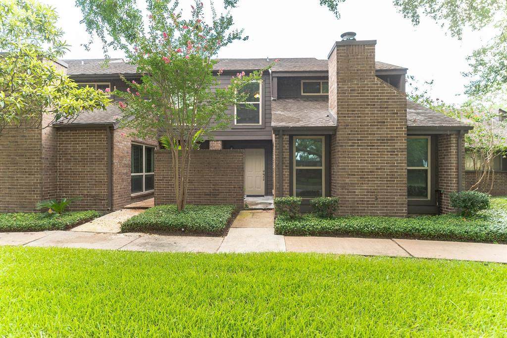 16518 Space Center Boulevard - Photo 1