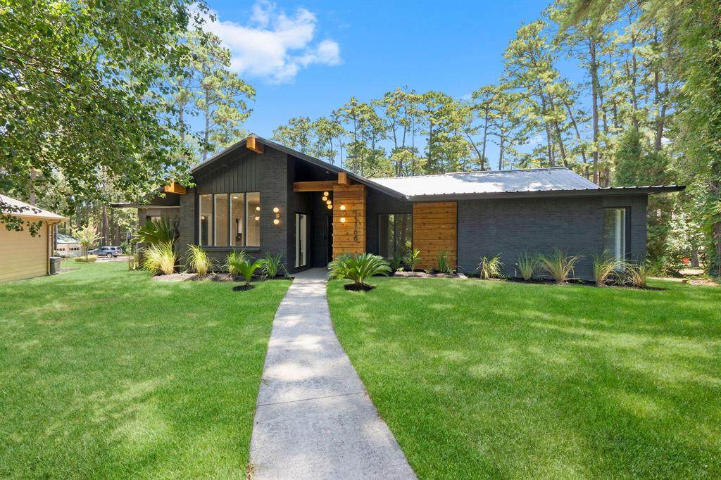 15768 Lakeway Drive - Photo 1