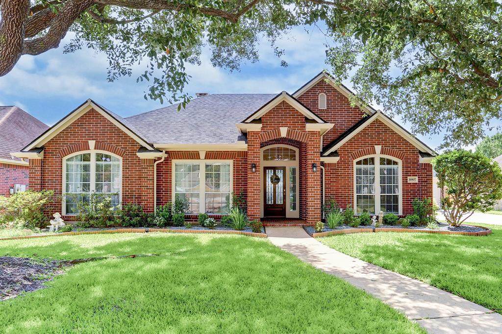 16907 Sandestine Drive - Photo 1