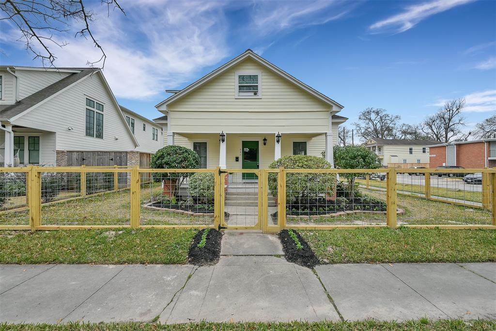 845 Columbia Street - Photo 1