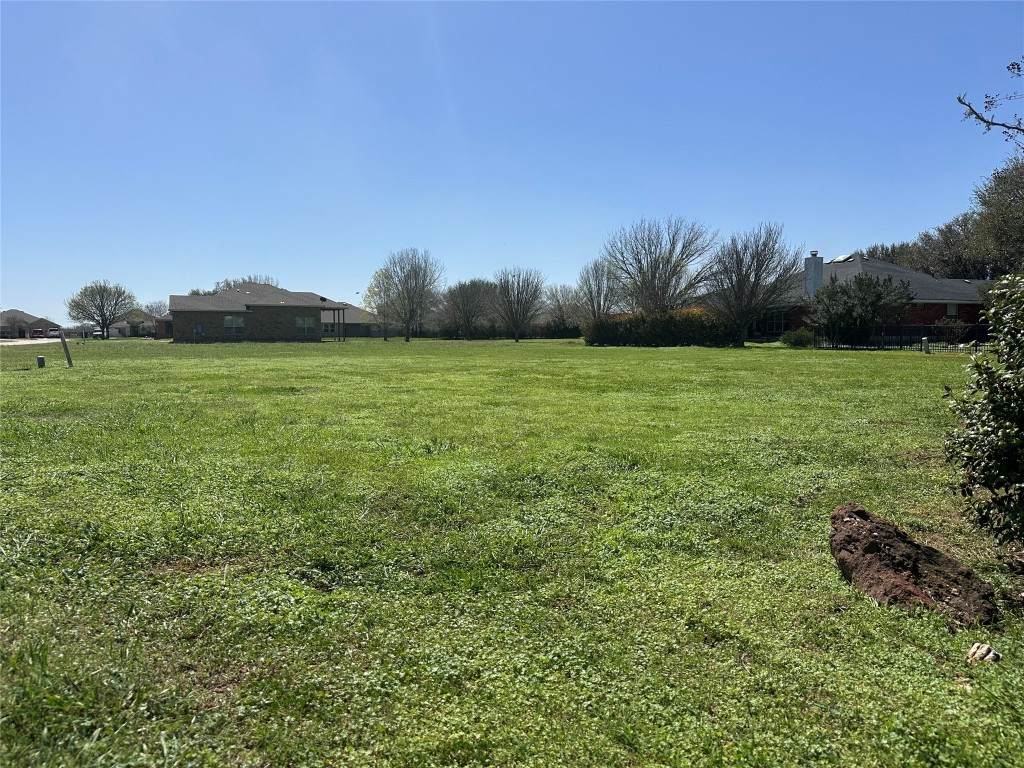 102 Bobolink Drive - Photo 1