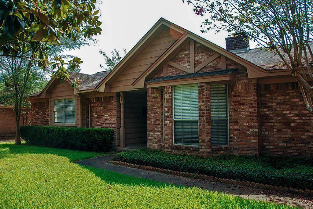 919 Carlingford Lane - Photo 1