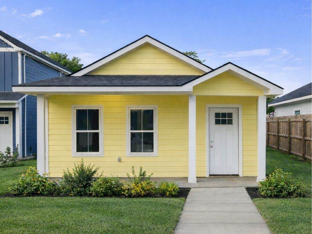 16980 Kempwood - Photo 1