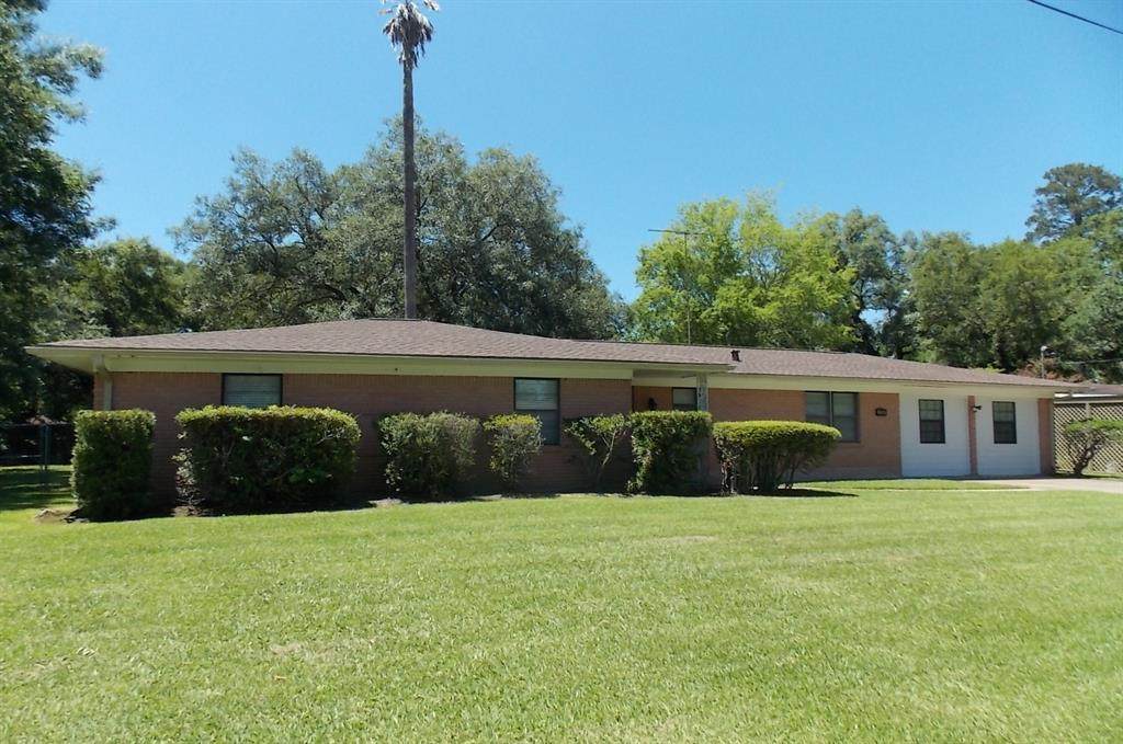 3704 Travis Drive - Photo 1