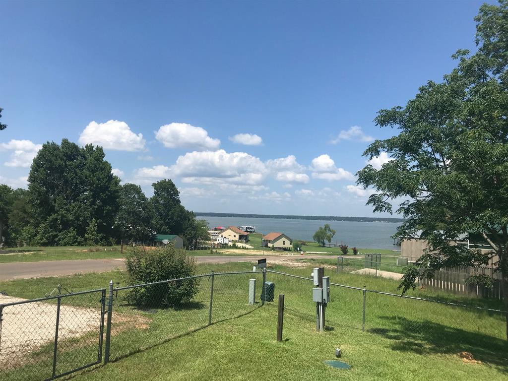 280 Lagoon Dr - Photo 1