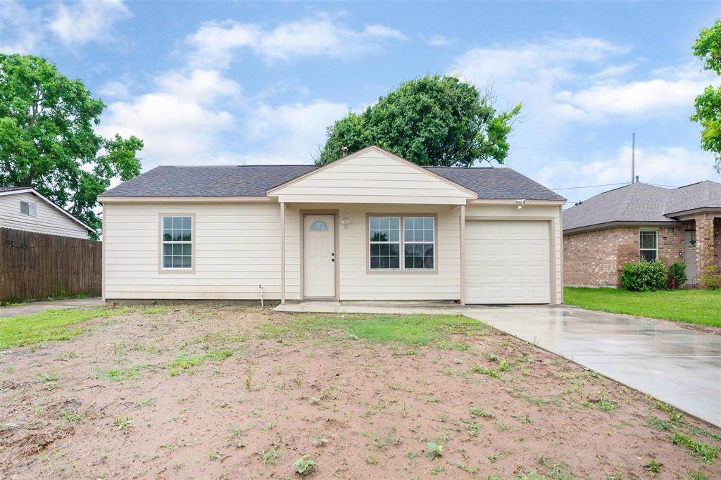 719 12th Street - Photo 1