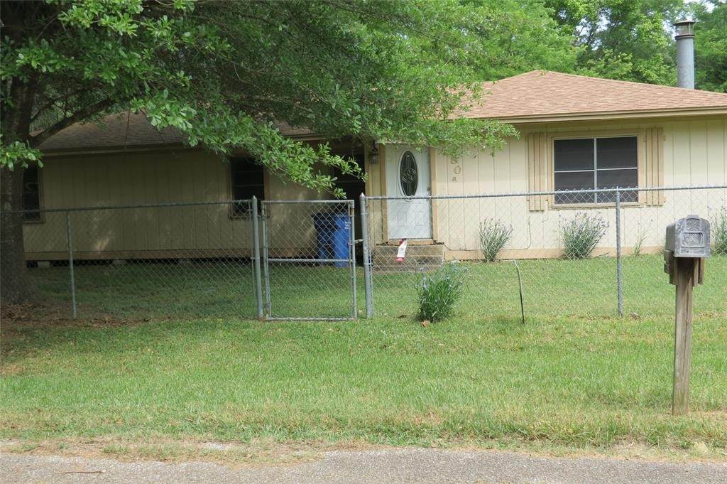 380 Keeland Dr - Photo 1