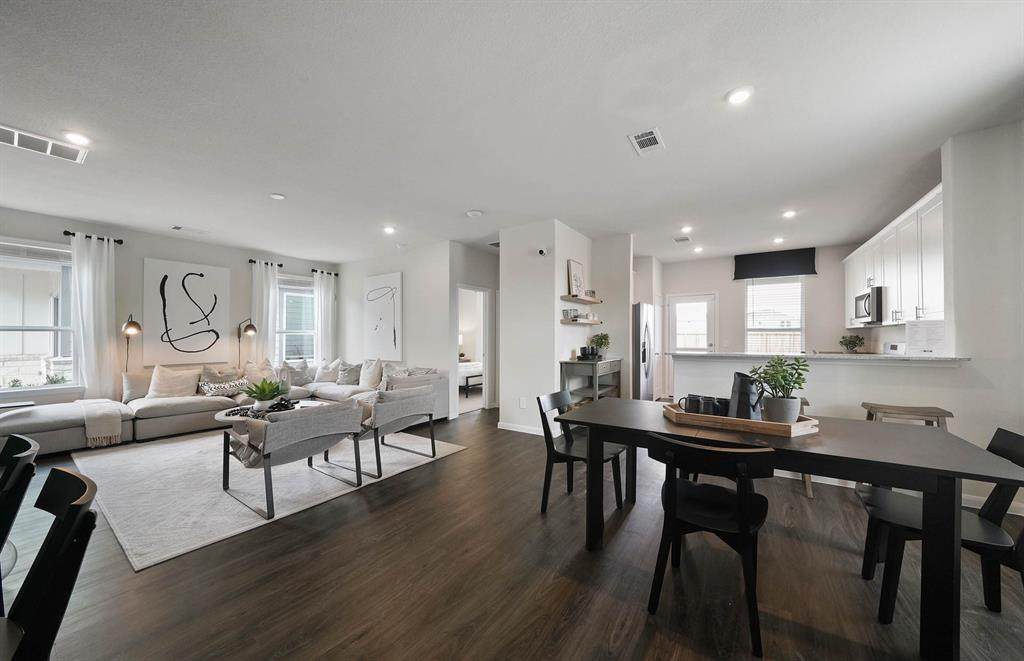 1016 Laguna Cove Drive - Photo 1