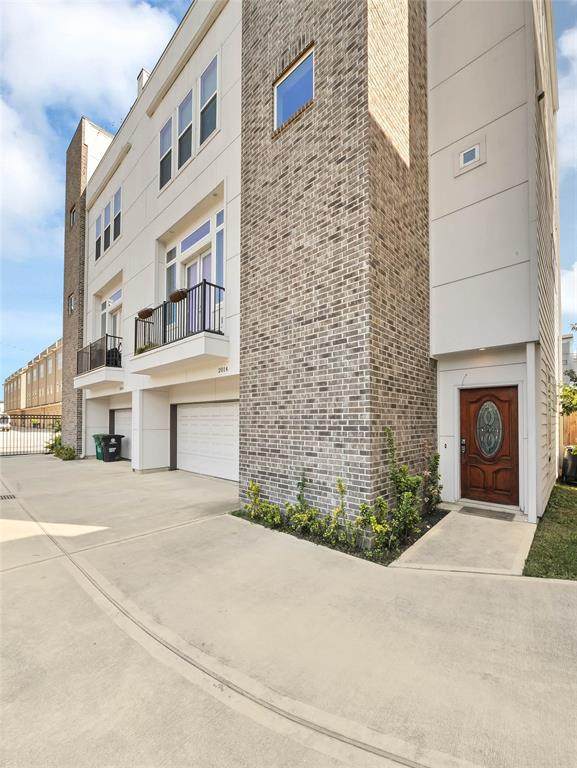 2014 Dennis Street - Photo 1