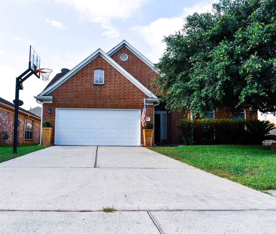 739 New Pines Drive - Photo 1