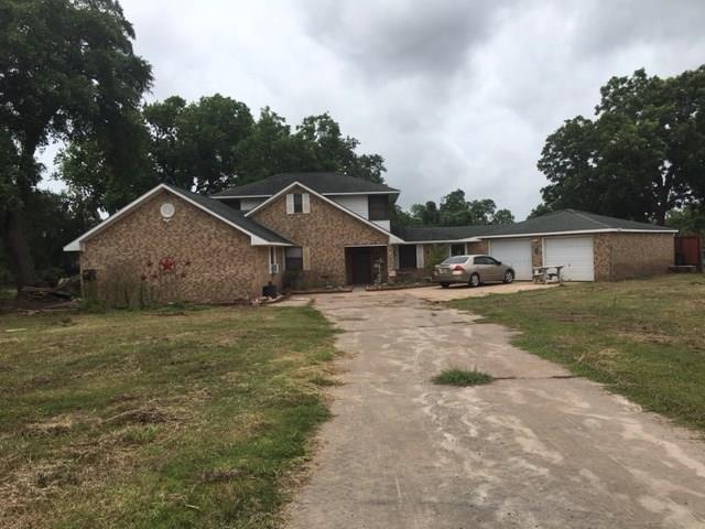 2817 County Road 471 - Photo 1