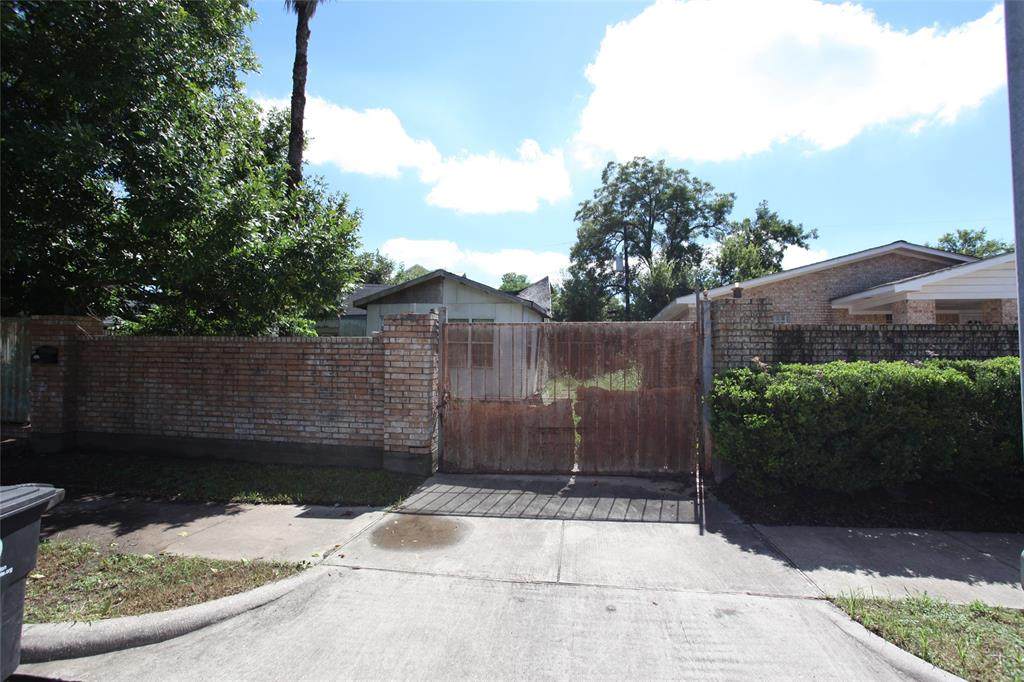 3342 Kelton Street - Photo 1