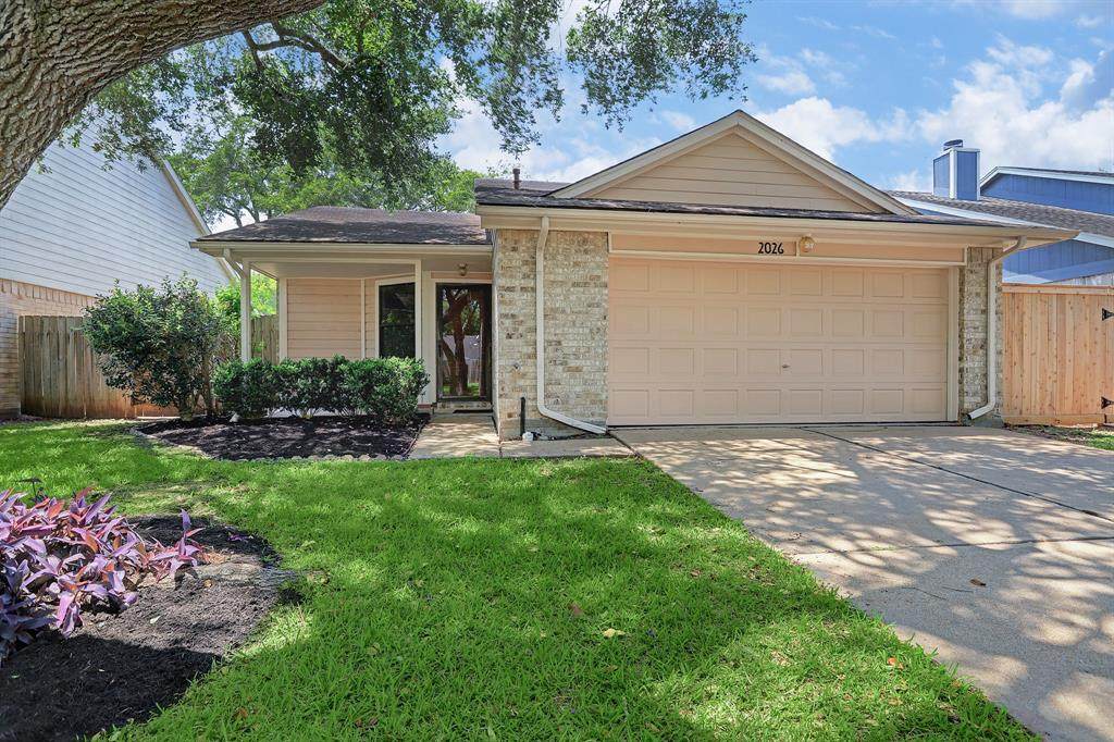 2026 Creek Valley Lane - Photo 1