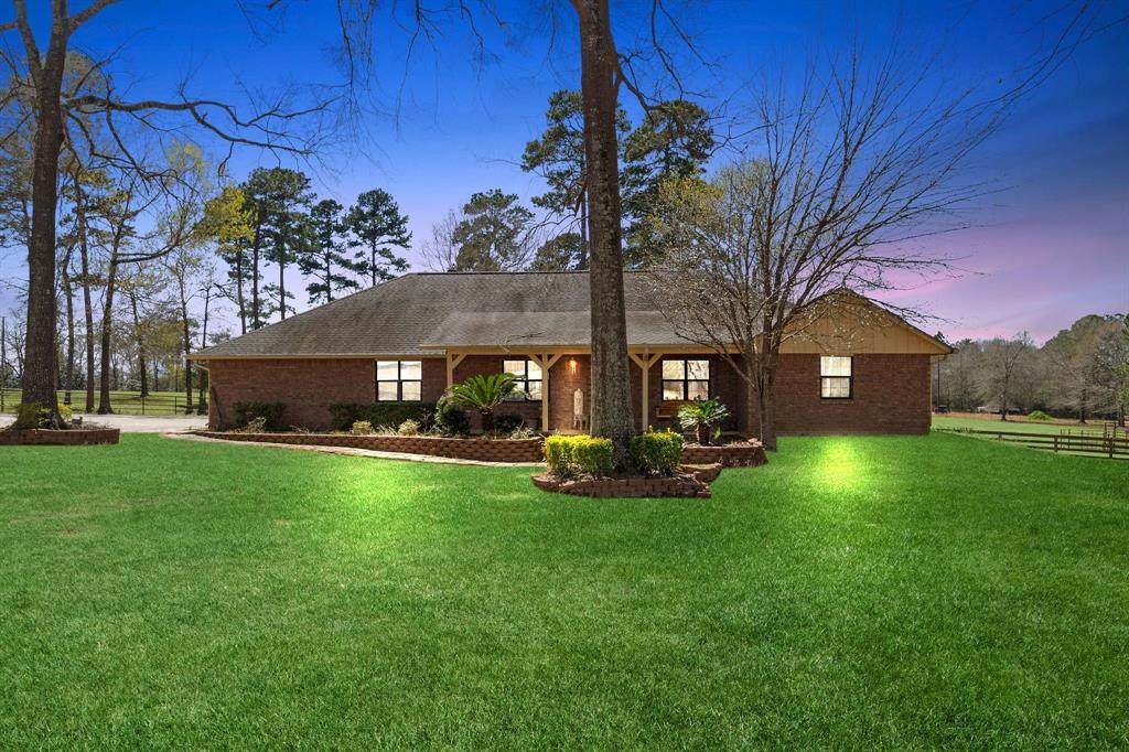1561 Us Hwy 69 N - Photo 1