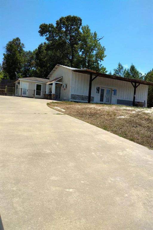 2859 Highway 59 - Photo 1
