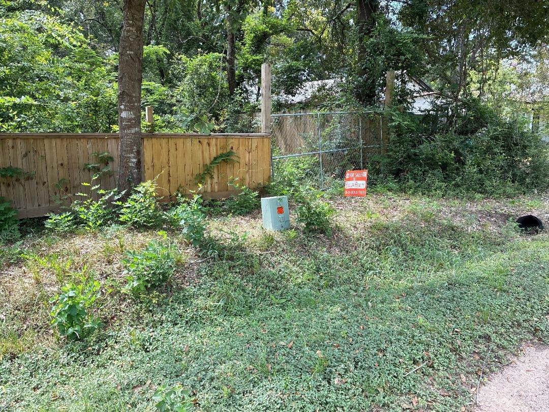 1712 Travis Avenue - Photo 1