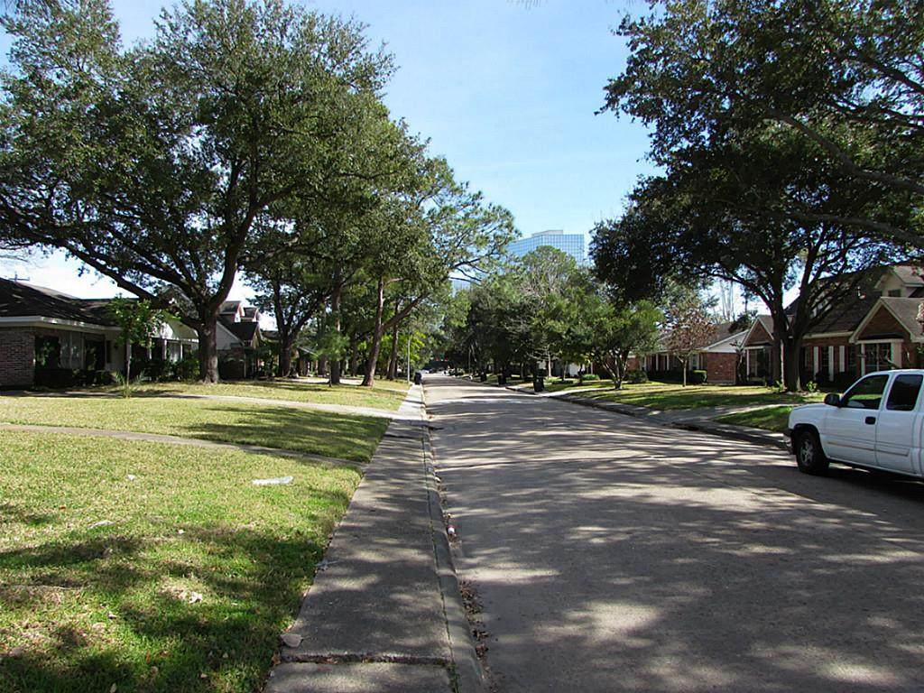 12342 Barryknoll Lane - Photo 1