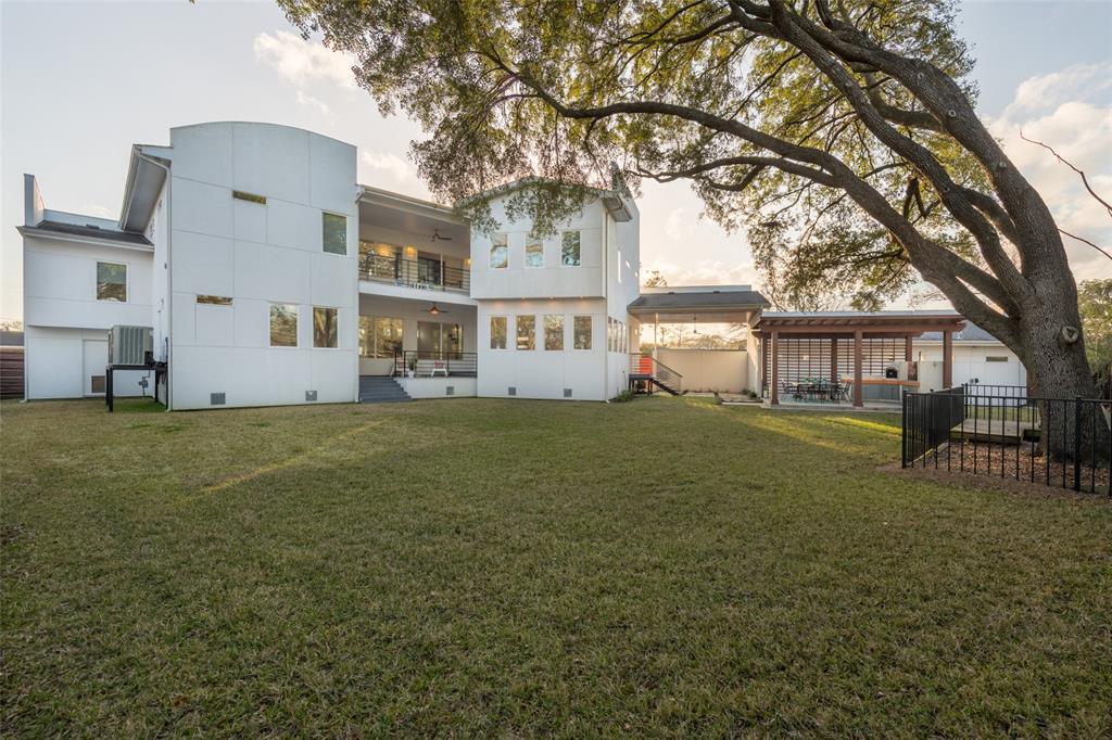 3830 Sun Valley Drive - Photo 1