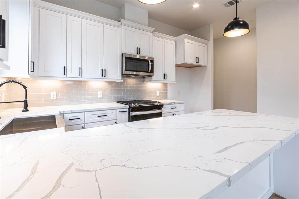 2509 Stuart Street - Photo 1