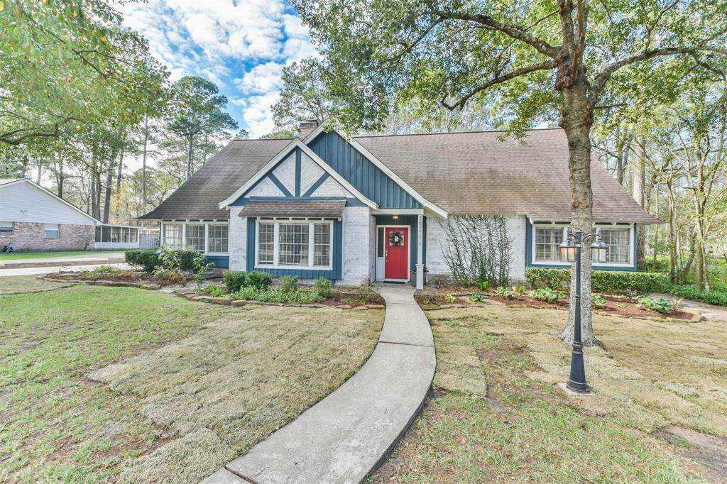 26711 Maplewood Drive - Photo 1