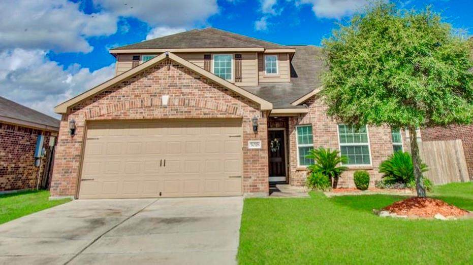 5018 Manor Stone Lane - Photo 1