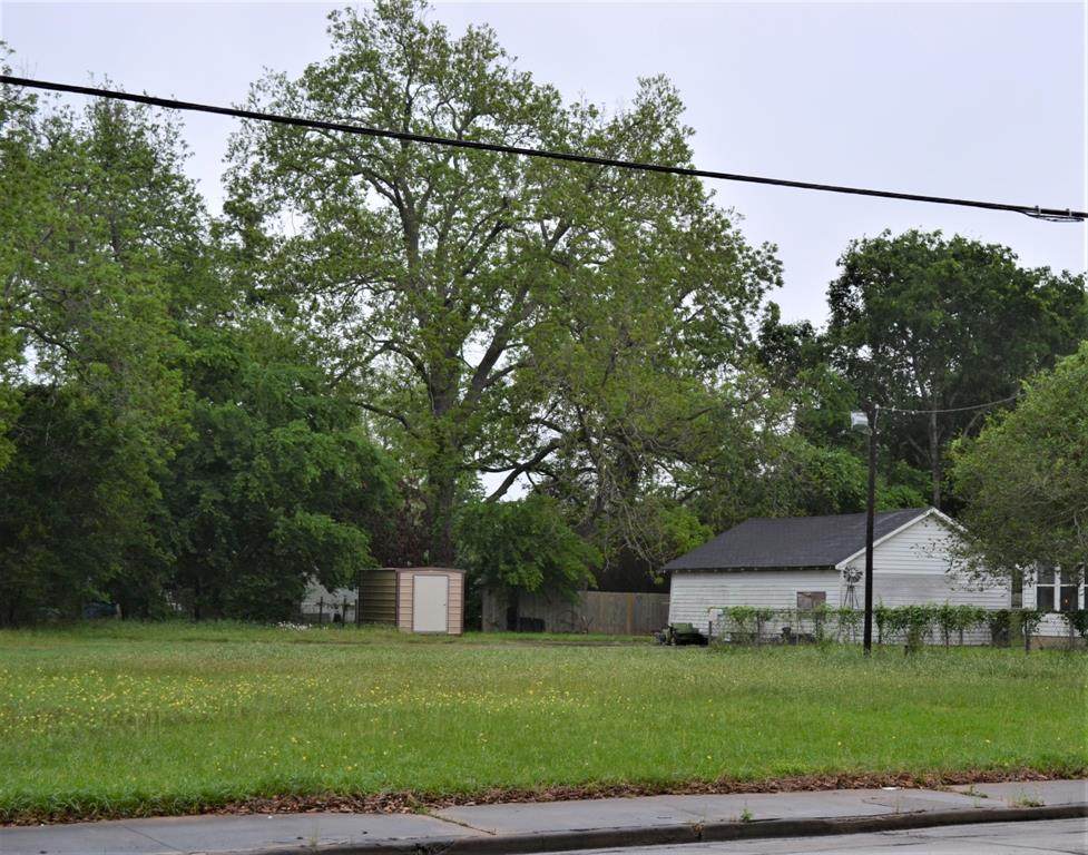 500 Fulton Street - Photo 1