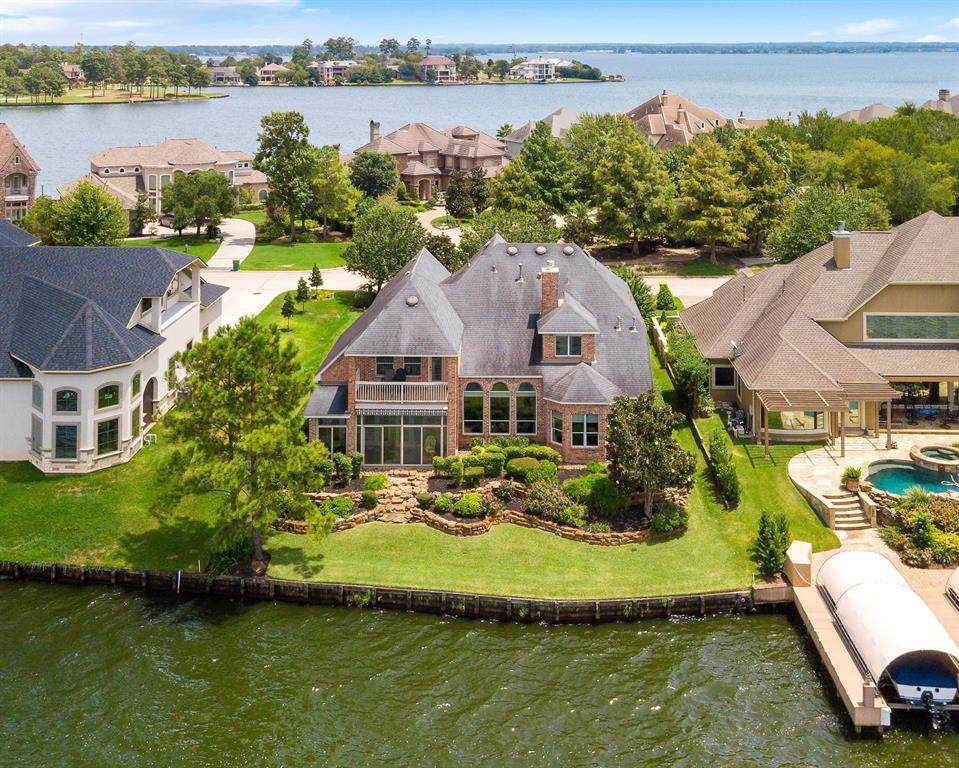 20 Benthaven Isle - Photo 1