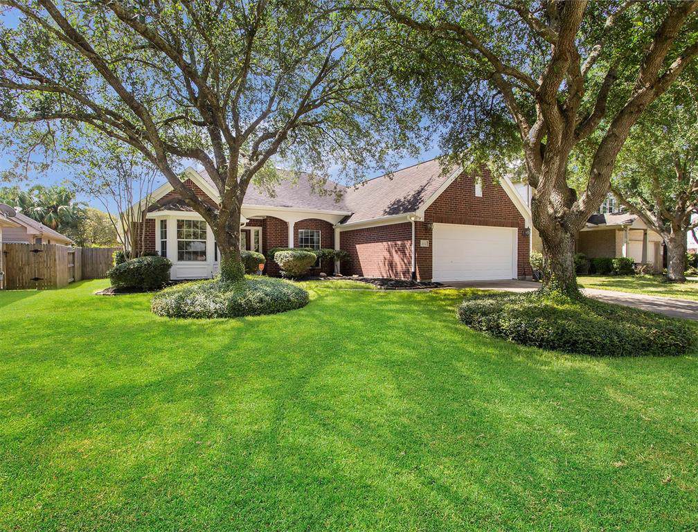2132 Emerald Cove Drive - Photo 1
