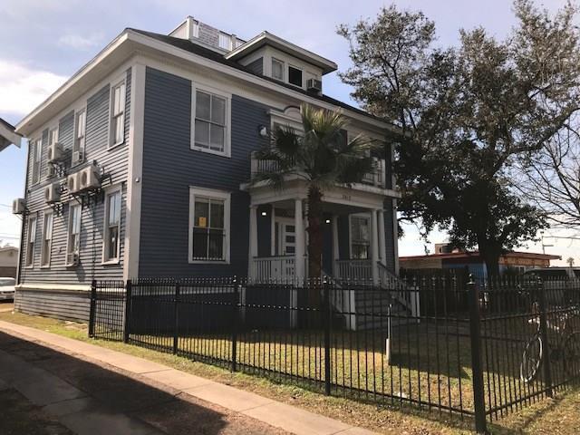 3915 Broadway Row - Photo 1