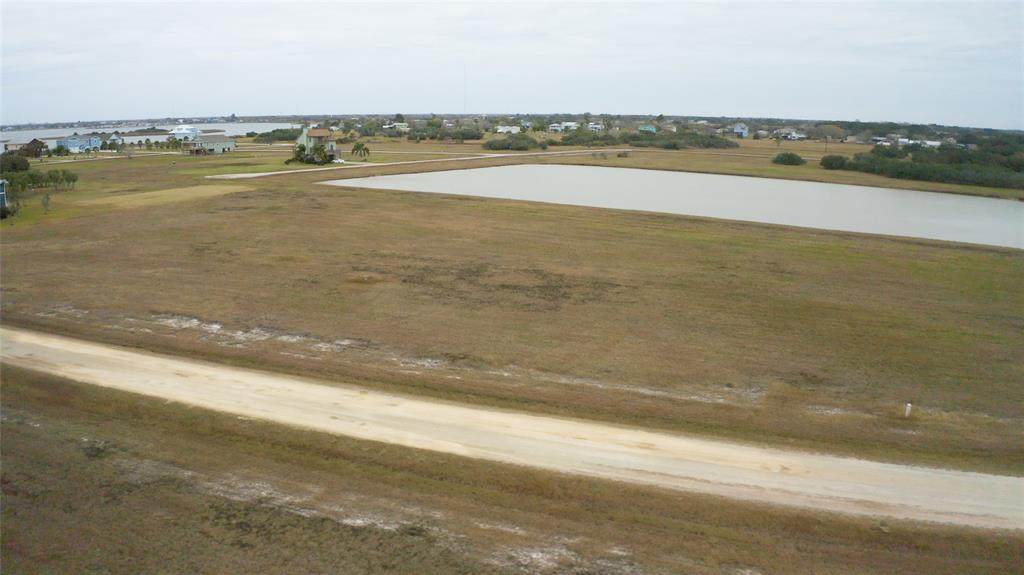 000 Bayside Drive - Photo 1
