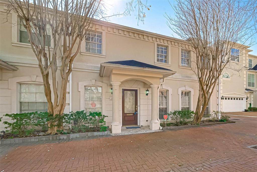1806 Nantucket Drive - Photo 1