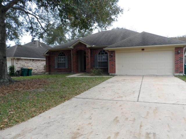 10 Dover Drive - Photo 1