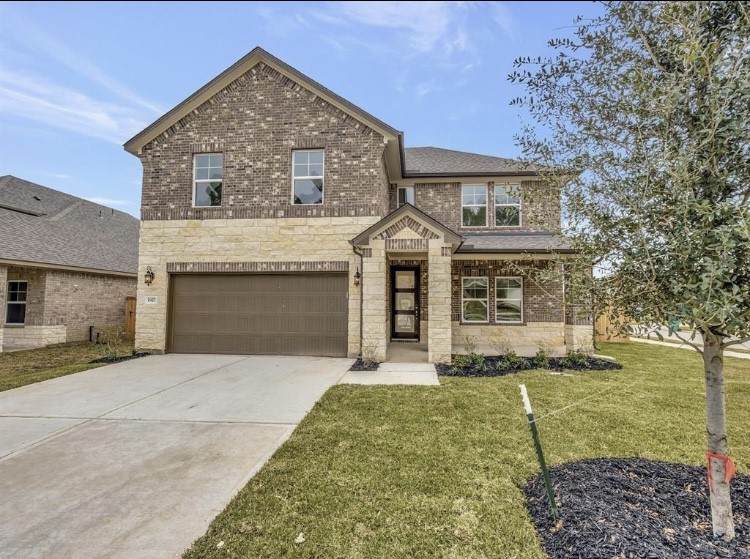 1927 Darlington Oak Drive - Photo 1
