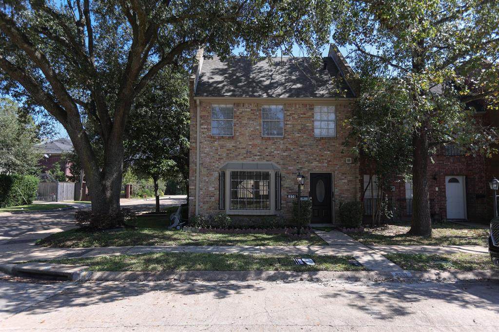 6501 Gambier Lane - Photo 1