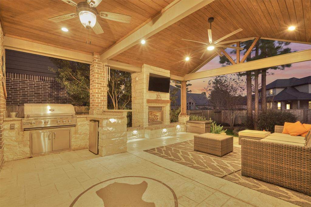 110 Trophy Canyon Drive - Photo 1