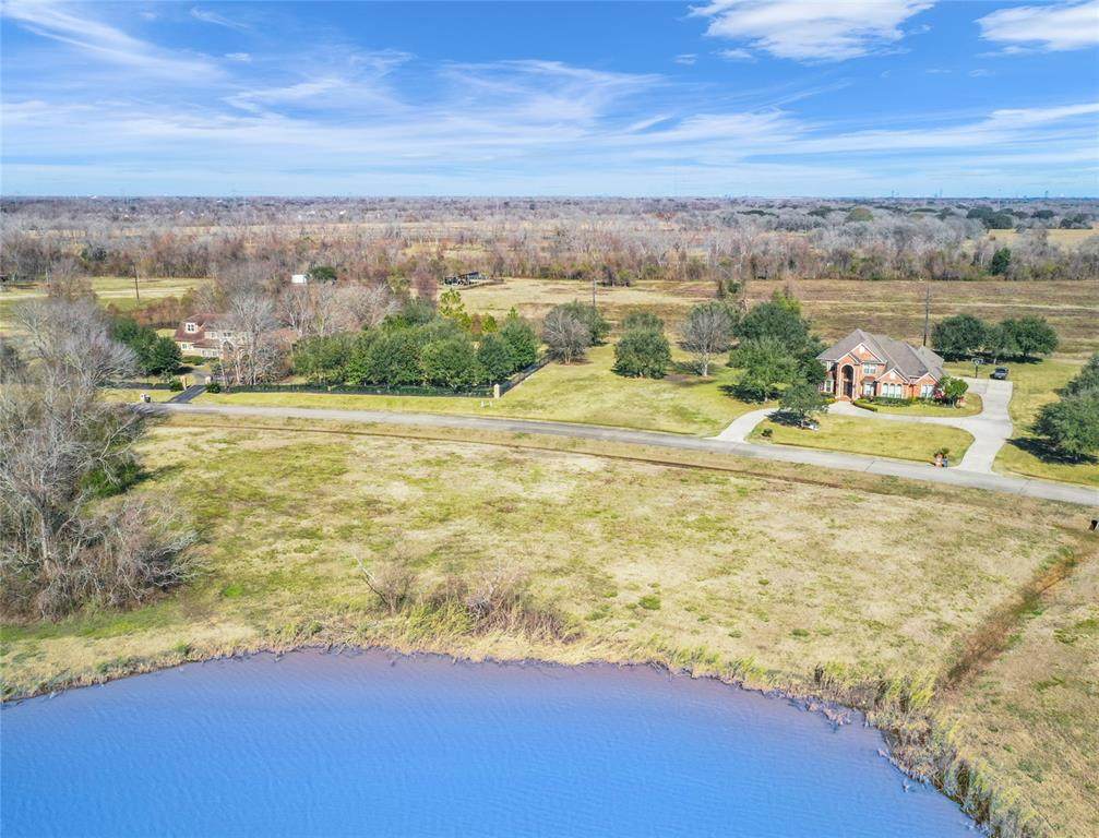 9211 House Lake Drive - Photo 1