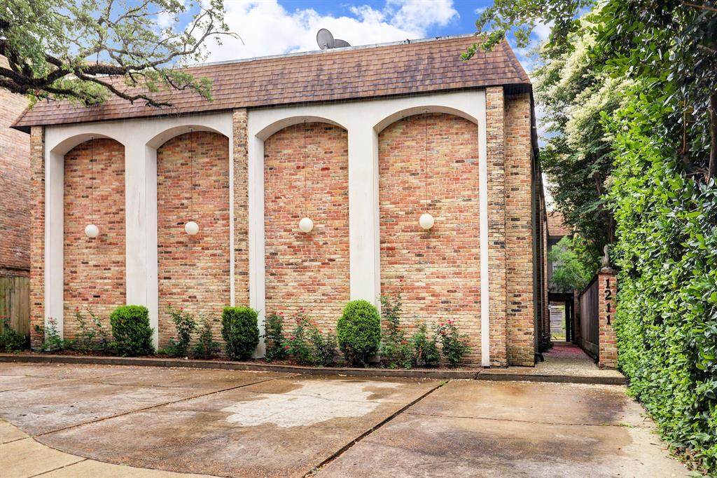 1211 Miramar Street - Photo 1