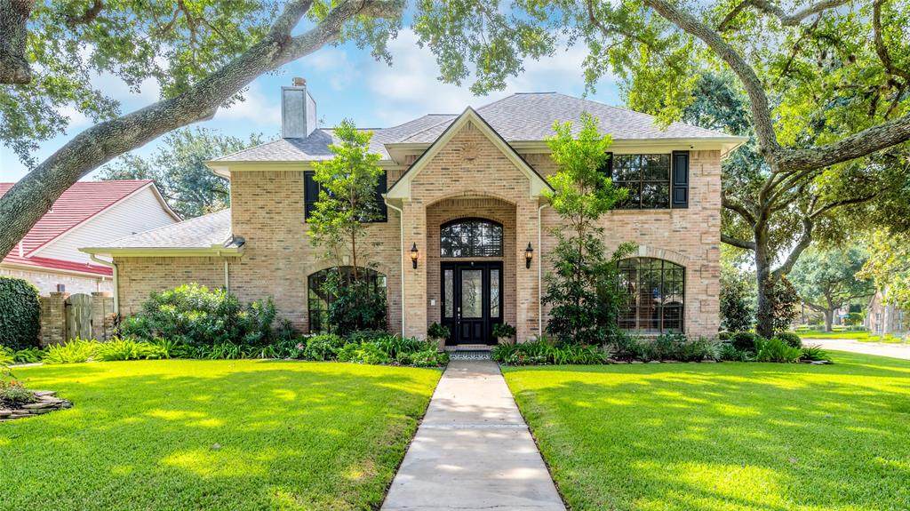 1331 Sugar Creek Boulevard - Photo 1